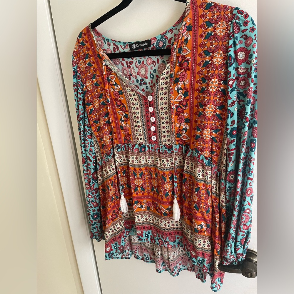 Women’s hippie print blouse